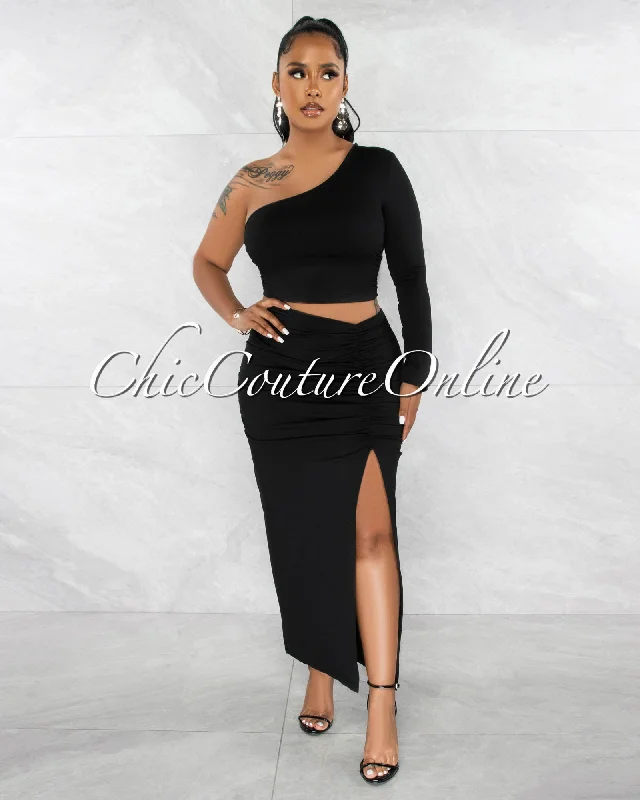 Kranie Black Single Shoulder Crop Top & Ruched Maxi Skirt Set Hooded Caped Shawl Collar Kranie Black Single Shoulder Crop Top & Ruched Maxi Skirt Set Hooded Caped Shawl Collar