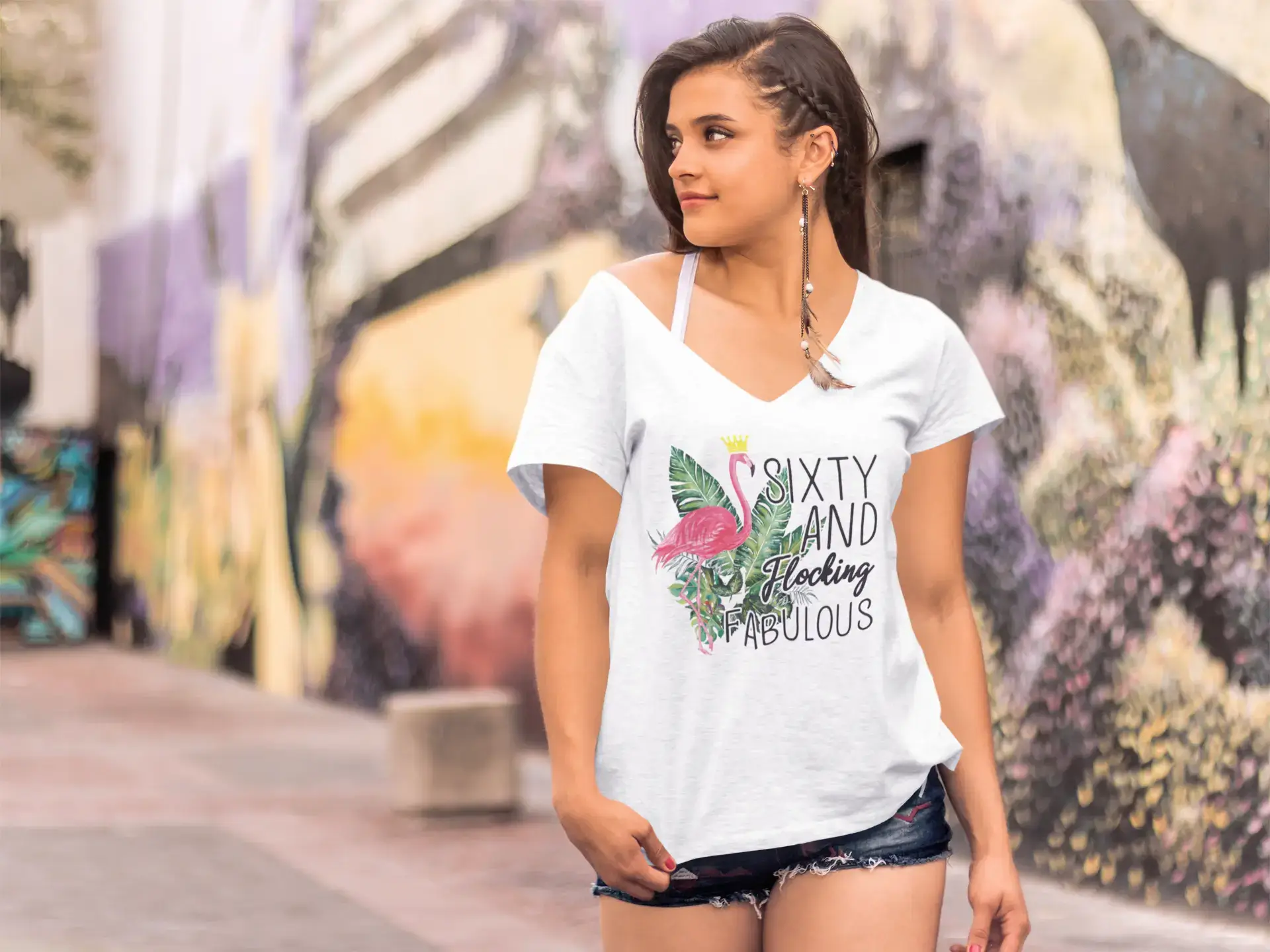 ULTRABASIC Women's T-Shirt Sixty and Flocking Fabulous - Birthday Shirt Gift for Ladies Anti-Shrink Durable Soft ULTRABASIC Women's T-Shirt Sixty and Flocking Fabulous - Birthday Shirt Gift for Ladies Anti-Shrink Durable Soft