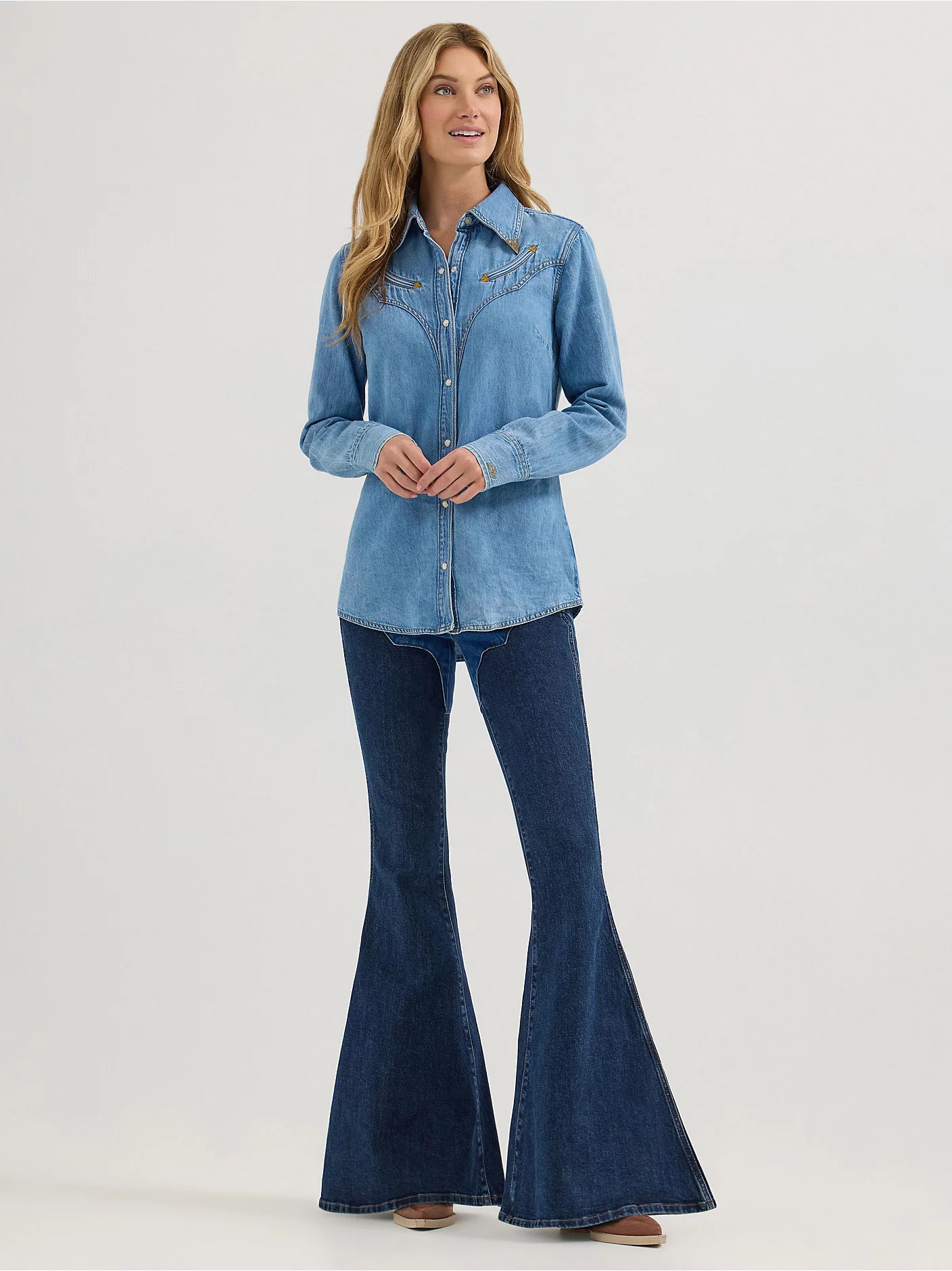 Wrangler X Women's Lainey Wilson Moxie Denim Shirt Collared Crew Neck Turtle Neck