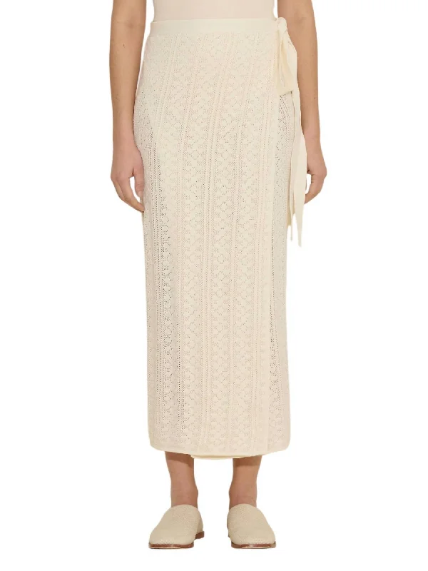 Kelp Crochet Skirt In White lace skirt delicate
